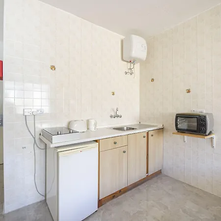 فندق ألبورادا الفندقية 2*