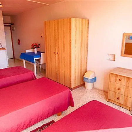 ألبورادا الفندقية فندق