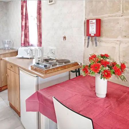 阿尔博拉大公寓酒店 酒店 2*