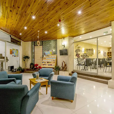 阿尔博拉大公寓酒店 酒店