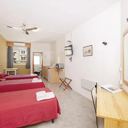 阿尔博拉大公寓酒店 2* 斯利马